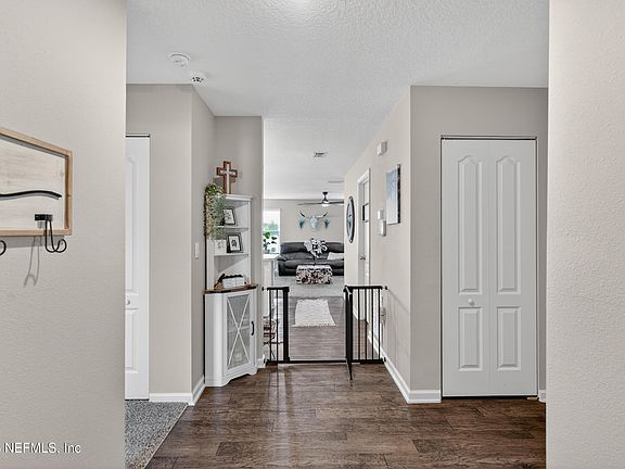 5th image of 2229 WILLOW GLEN Lane