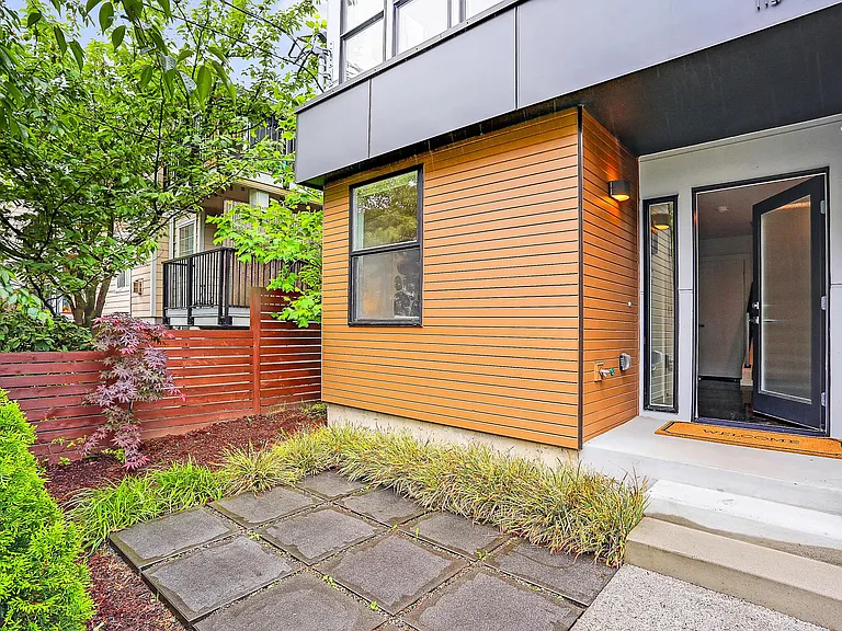 115 20th Ave — Photo 10
