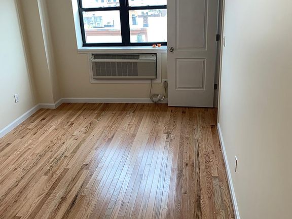 2nd image of 1431 Vyse Ave #4A