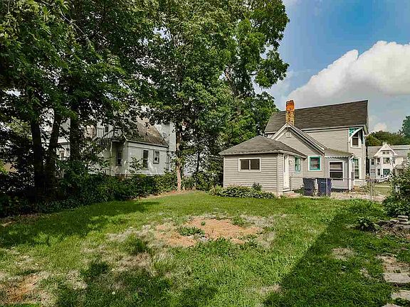 4th image of 619 Milton Ave