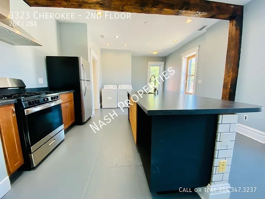 $1,495 - 2 Bed / 2 Bath apartment in Benton Park West - HUGE — Photo 2