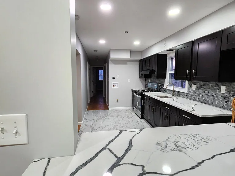 147 McAdoo Ave #1 — Photo 22