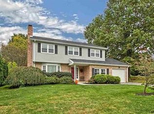 3485 Edenbridge Rd, York, PA 17402