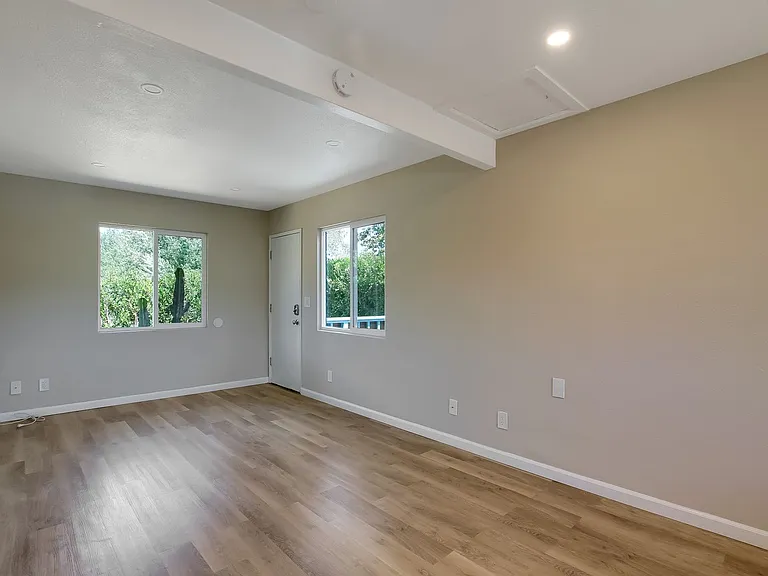 130 S Soledad St — Photo 16