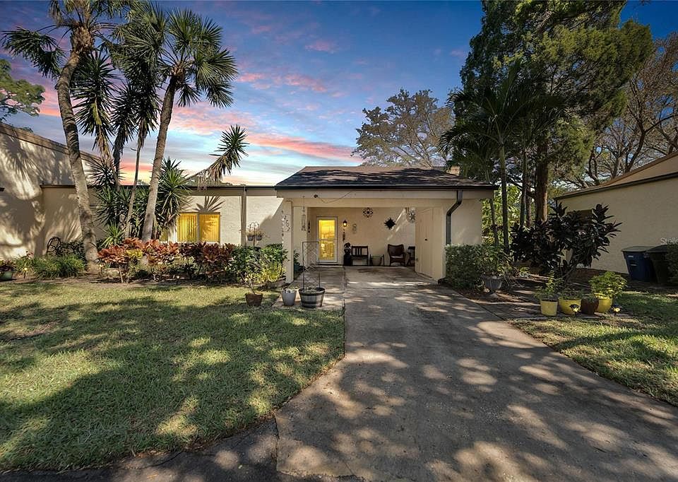 1st image of 2702 Foxfire Ct #2702
