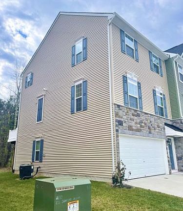 4th image of 2712 Wheatland Station Way