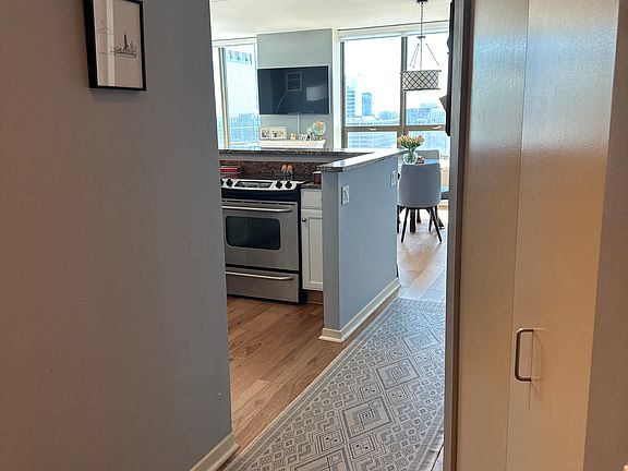 3rd image of 400 N Lasalle Dr #3508