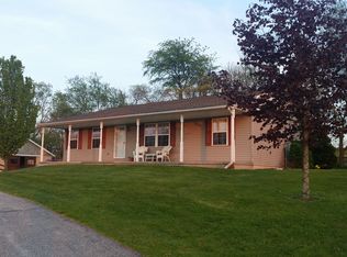 3286 Messersmith Rd, York, PA 17408