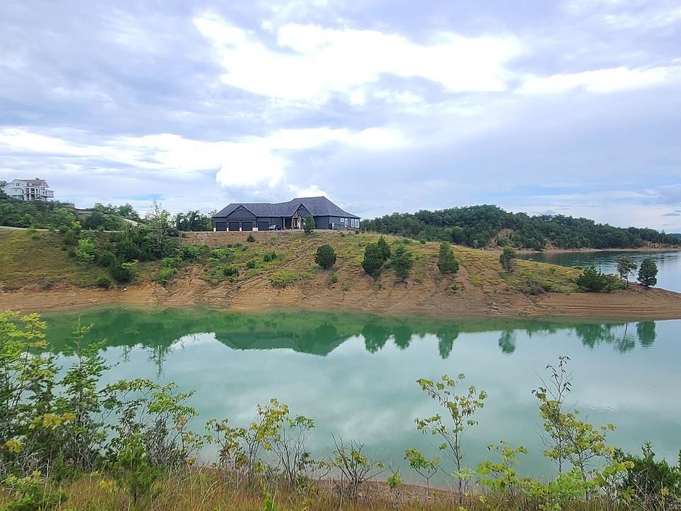 1st image of 30 Emerald Isle