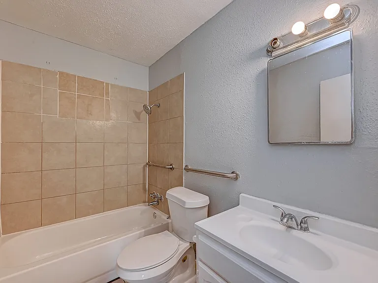 3406 Saint Benedict St — Photo 7