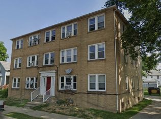 206 W 5th St APT 3, Sterling, IL 61081