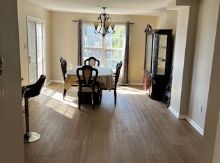 9811 Larson Pl, Waldorf, MD 20603
