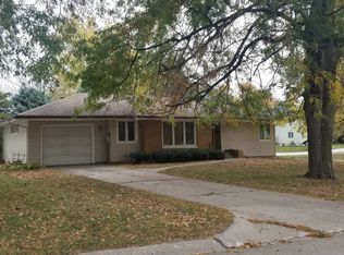 311 SE 4th St, Greenfield, IA 50849