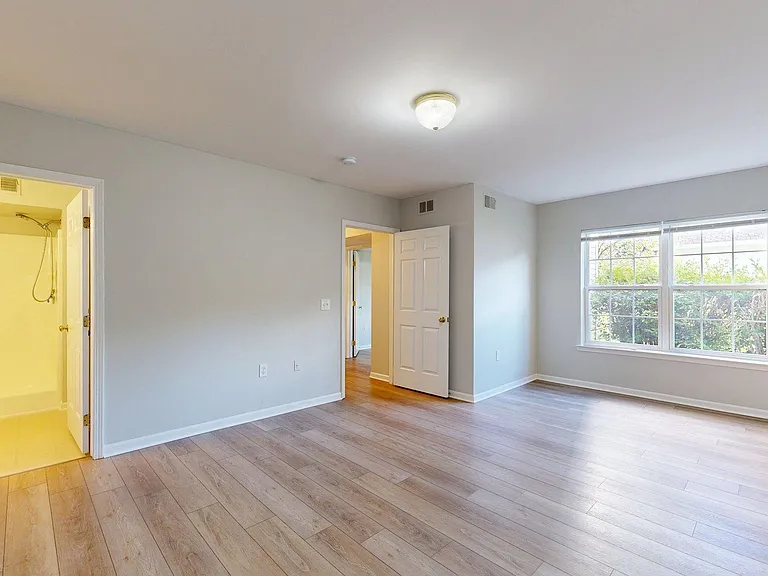 2767 S Knightsbridge Cir — Photo 12