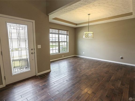 3rd image of 1167 Scarlet Oak Dr