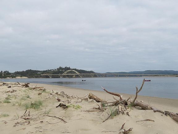 3rd image of 1 NW Alsea Bay Dr