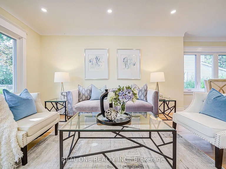4052 Saint James Ave — Photo 5