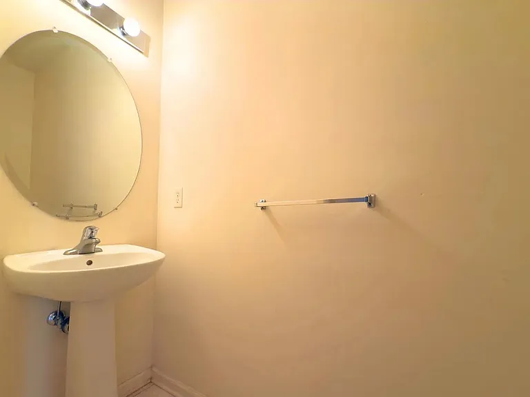 315 Birch Ct — Photo 14