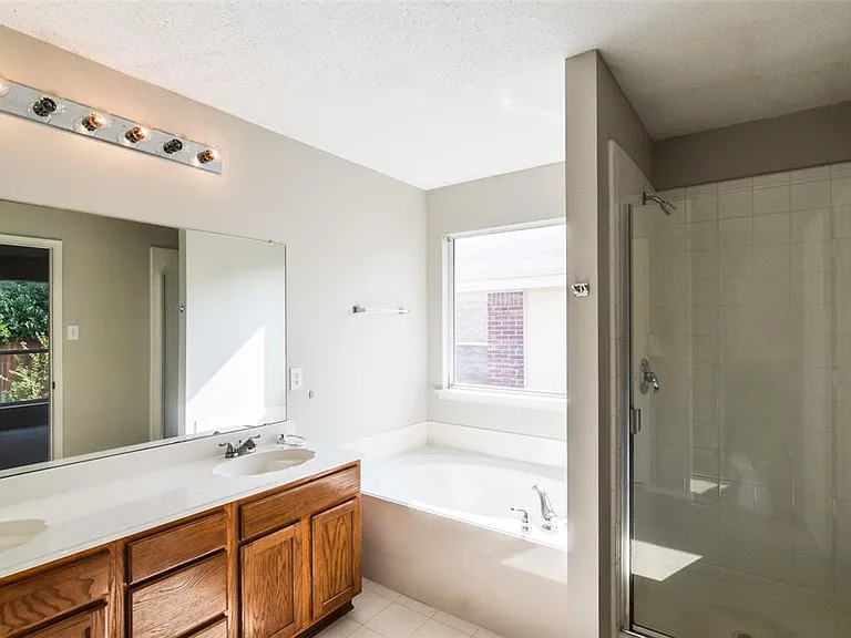 2404 Glenhaven Dr — Photo 16