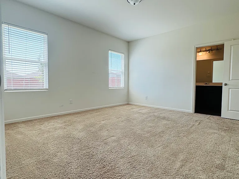 6432 Bishop Dr — Photo 4