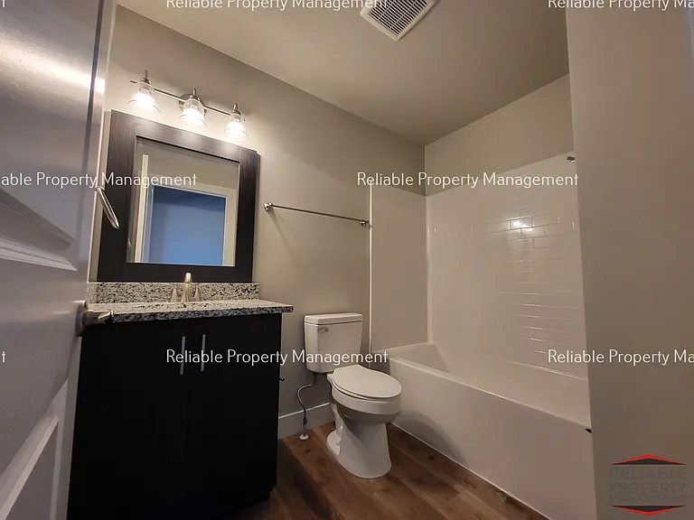 1612 Hannah Ln — Photo 4