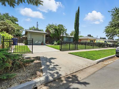 2542 E Ashcroft Ave, Fresno, CA, 93726