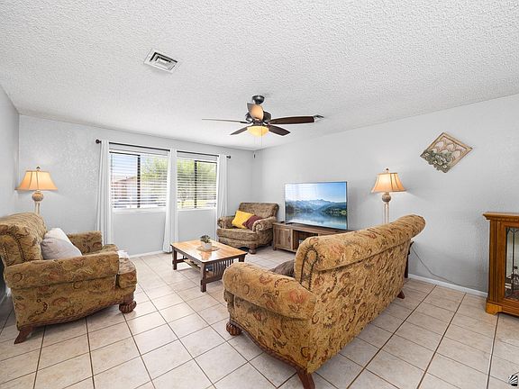4th image of 1444 S Pageant Ave