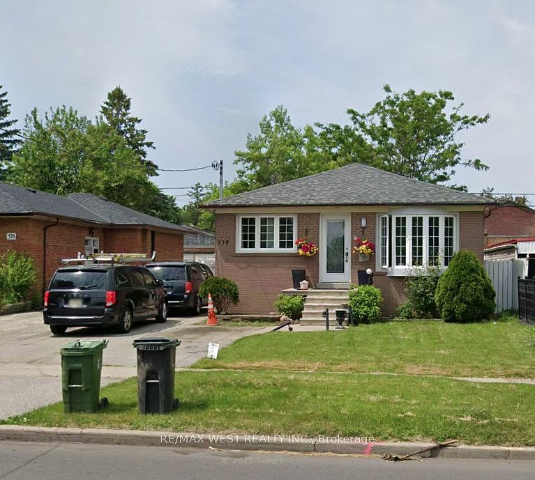 1st image of 578 Bellamy Rd N