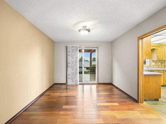 5th image of 4804 W Nordegg Cres NW