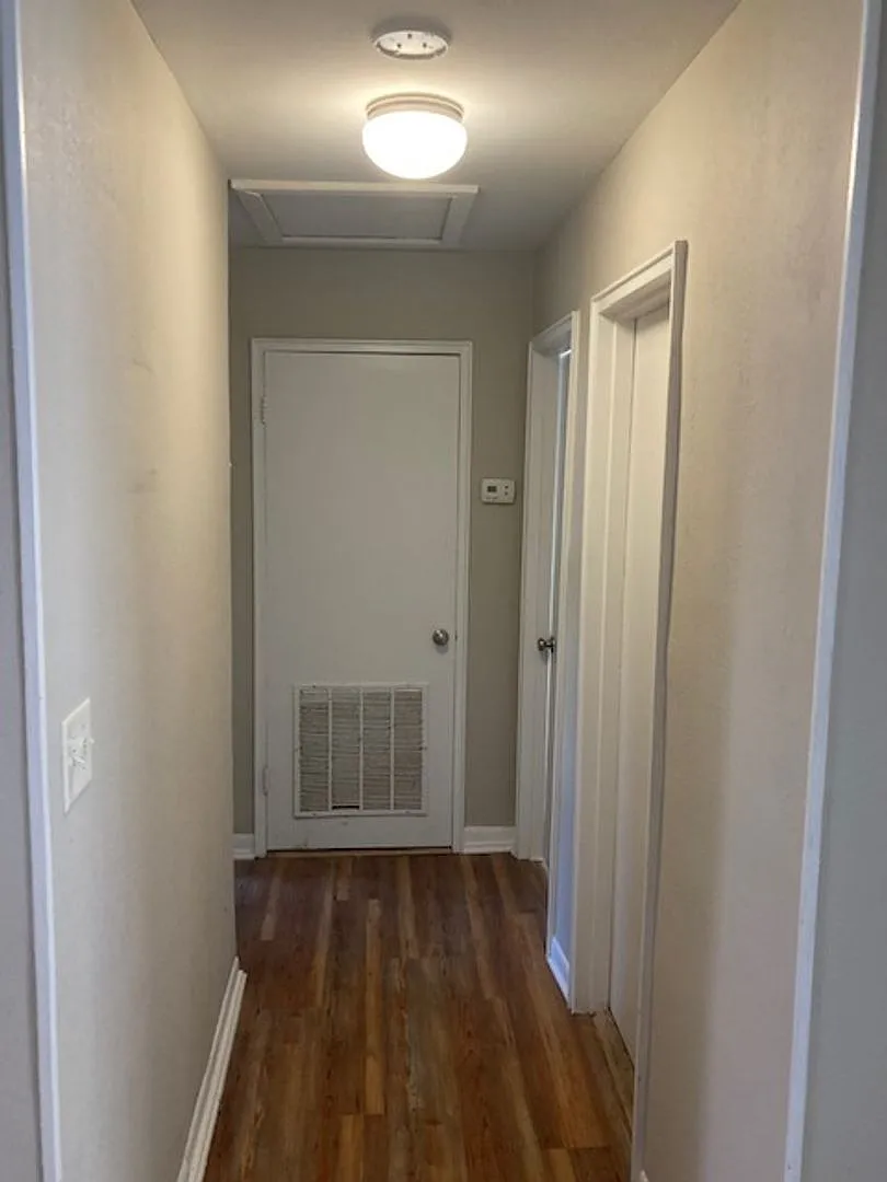 Biloxi 2 Bedroom — Photo 4