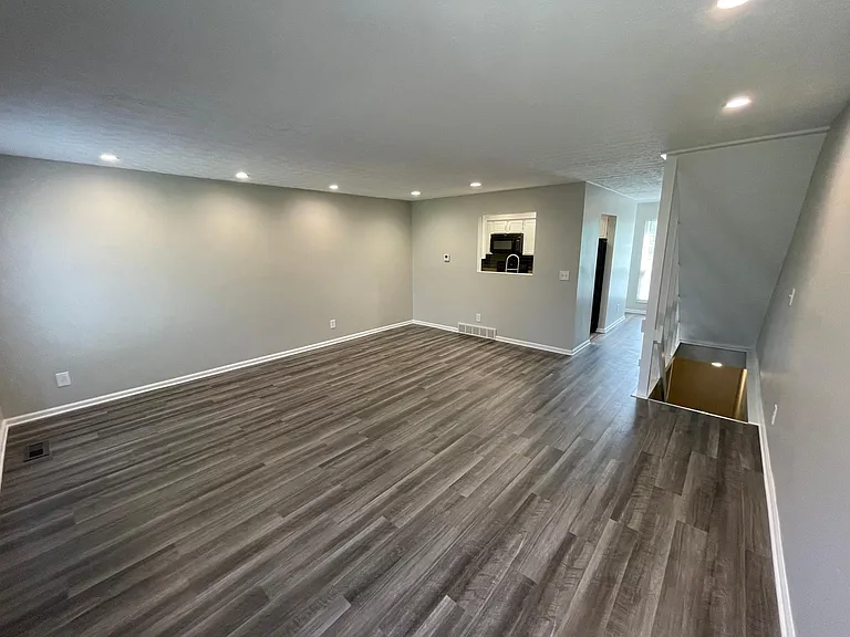 1204 Worthington Heights Blvd — Photo 8