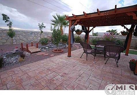 2nd image of 3909 Tierra Roman Dr
