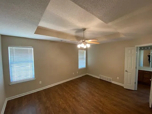385 Dogwood Springs Dr — Photo 4