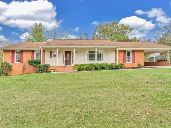 1943 Maylin Dr, Salem, VA 24153