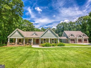 2680 Bay Ridge Dr, Loganville, GA 30052