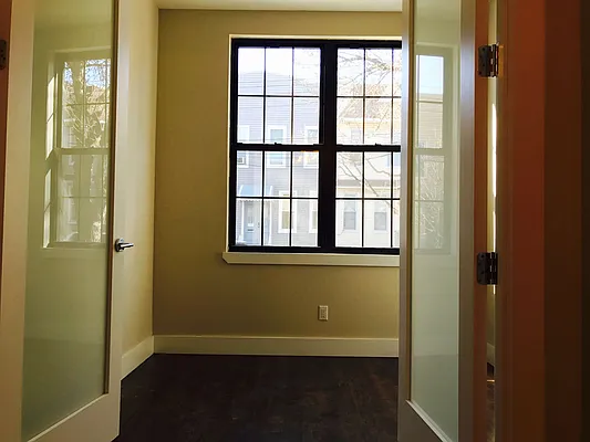 Rented by Nooklyn NYC LLC | media 78