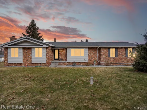 1675 S Baldwin Rd, Oxford, MI 48371