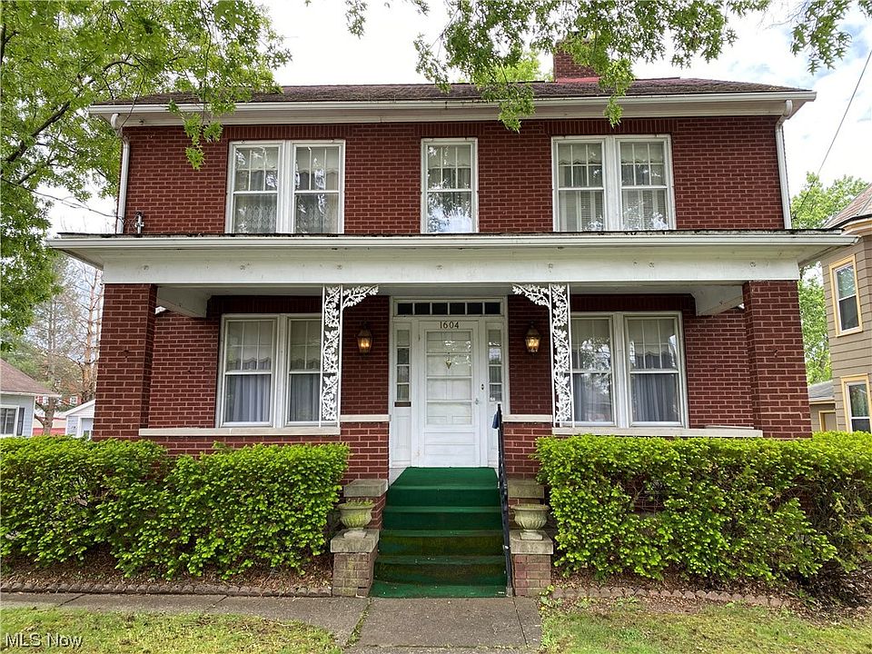 1st image of 1604 Park Ave