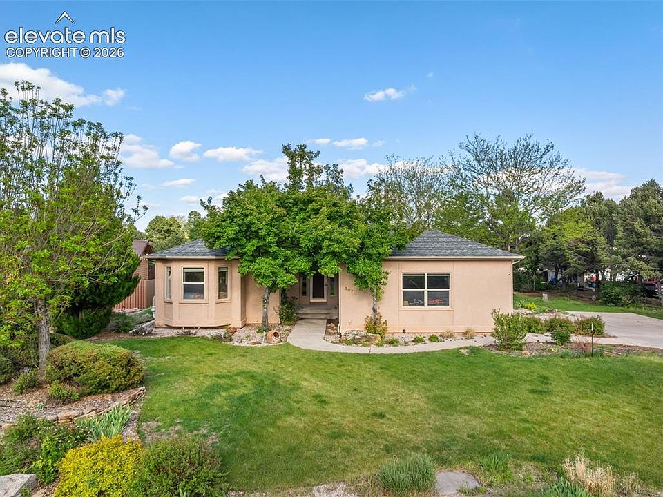 1st image of 3075 Valleybrook Ln