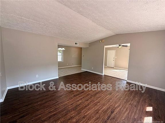 2nd image of 4805 Fellows Ct