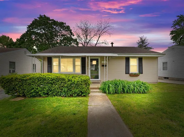 3238 Krem Ave, Saint Ann, MO 63074