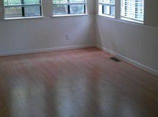 1577 Yardley St, Santa Rosa, CA 95403