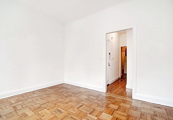 3rd image of 857 9th Ave APT 2A
