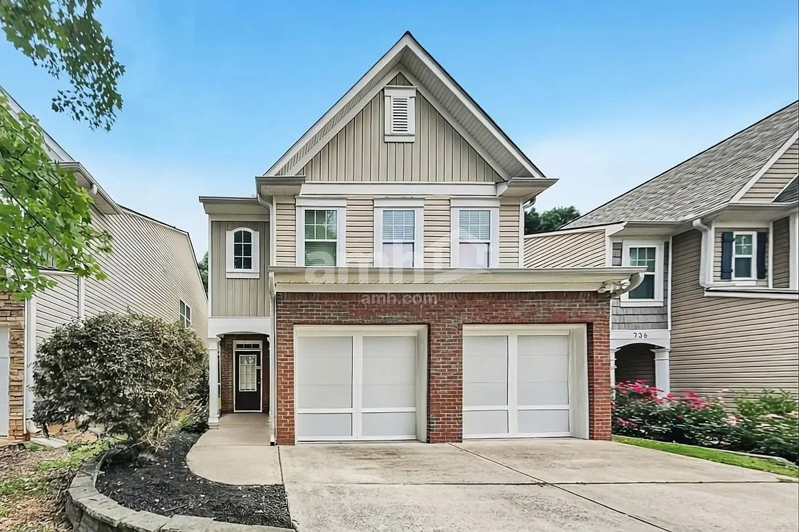 3 bed, 2.5 bath, 1848 sqft, $1,995 — Photo 1