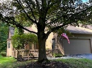 9 Circle Wood Rd, Rochester, NY 14625