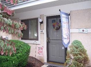 48 Ash Stoker Ln, Horsham, PA 19044