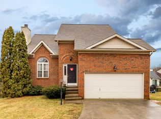 1085 Crimson Creek Dr, Lexington, KY 40509