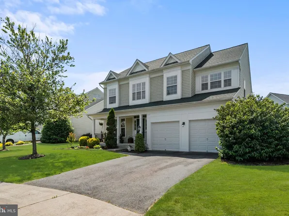 517 Blossom Dr, Berryville, VA 22611