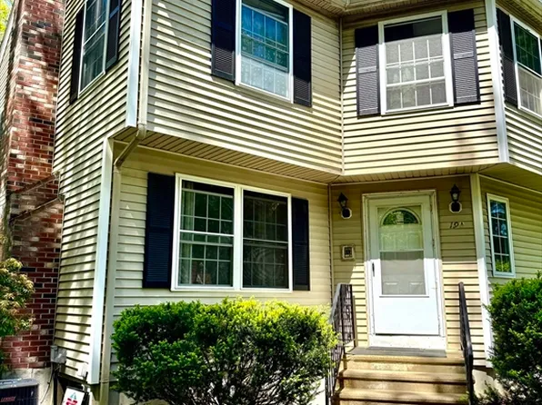 19 Fairview Rd, Framingham, MA 01702