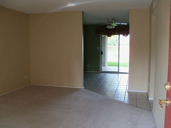 Living Room/eating area